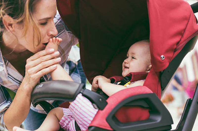 10 imprescindibles para viajar en el coche con tu bebé