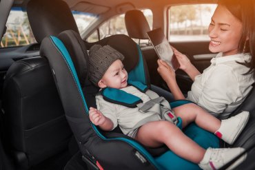 DGT normativa de sillas de coche para bebé